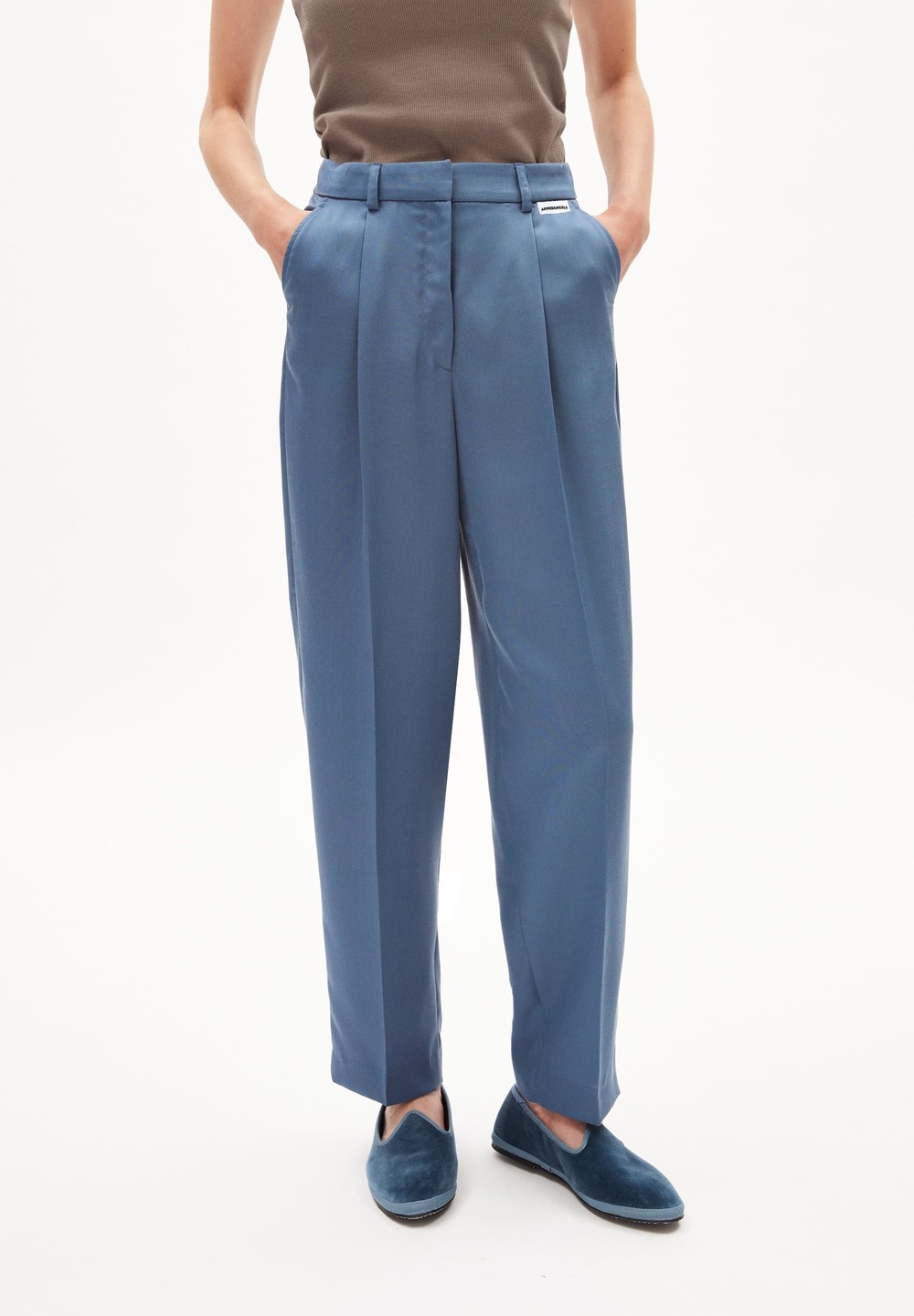 ARMEDANGELS SANDRINAA TAPERED Woven Pants made of TENCEL™ x REFIBRA™ Lyocell Blau | CYAR-74128