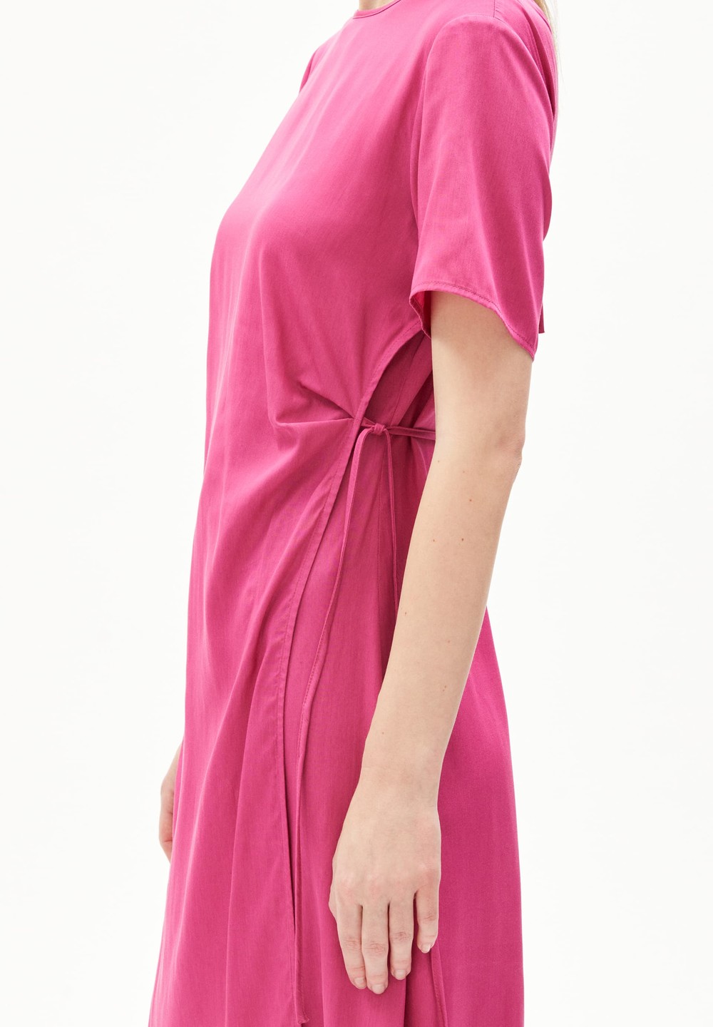 ARMEDANGELS SEDISAA Woven Dress Regular Fit made of TENCEL™ Lyocell Mix Crushed Berry | LSVK-82304