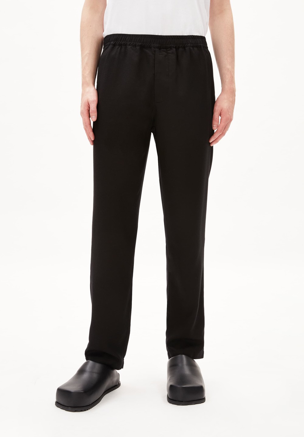 ARMEDANGELS SKOGAA Pants made of TENCEL™ Lyocell Schwarz | QNVP-64150