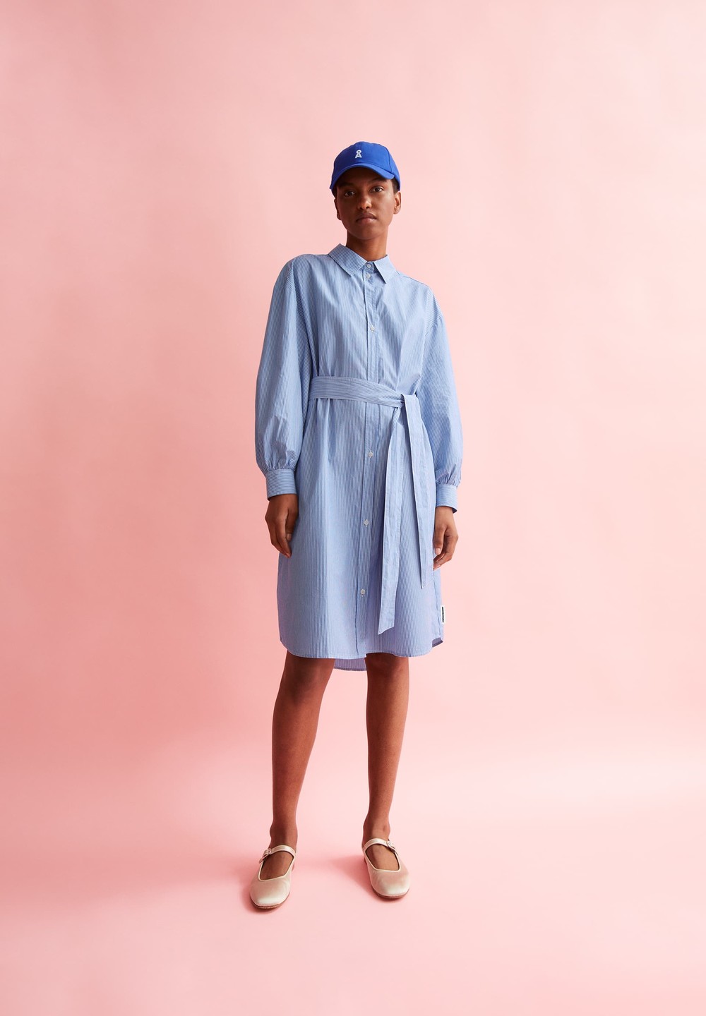 ARMEDANGELS SURIAANA STRIPED Woven Dress Loose Fit made of Organic Cotton Warm Blue-white | ZPMN-28190