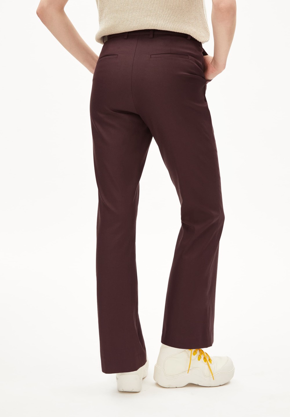 ARMEDANGELS TATNAA Woven Pants Regular Fit made of Organic Cotton Mix Fudge | JVHI-59021