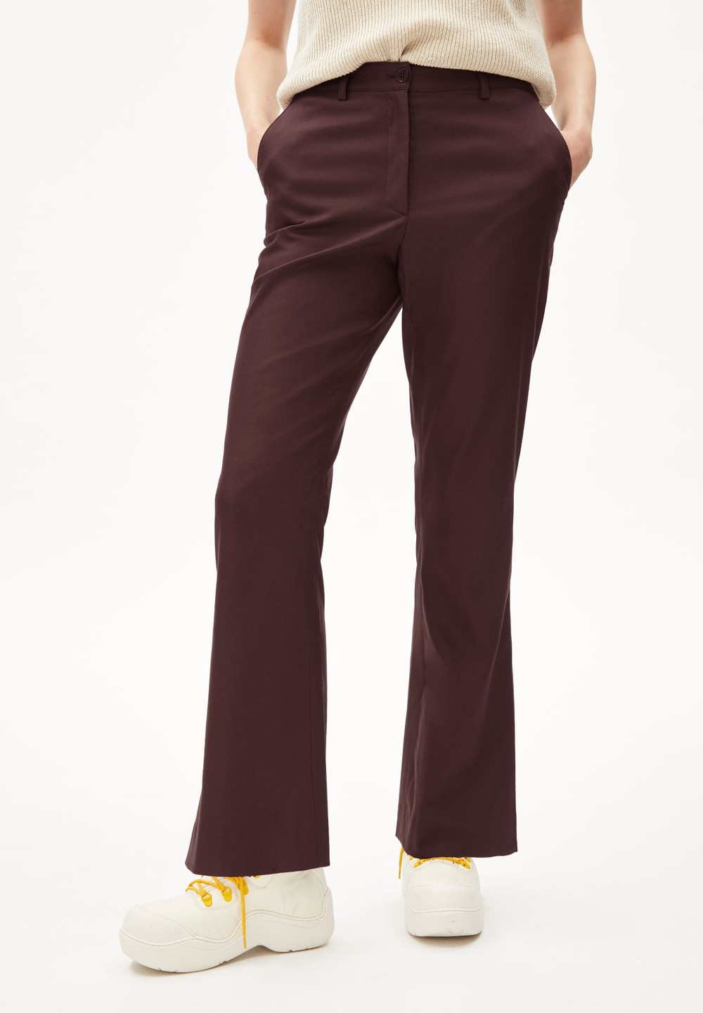 ARMEDANGELS TATNAA Woven Pants Regular Fit made of Organic Cotton Mix Fudge | JVHI-59021