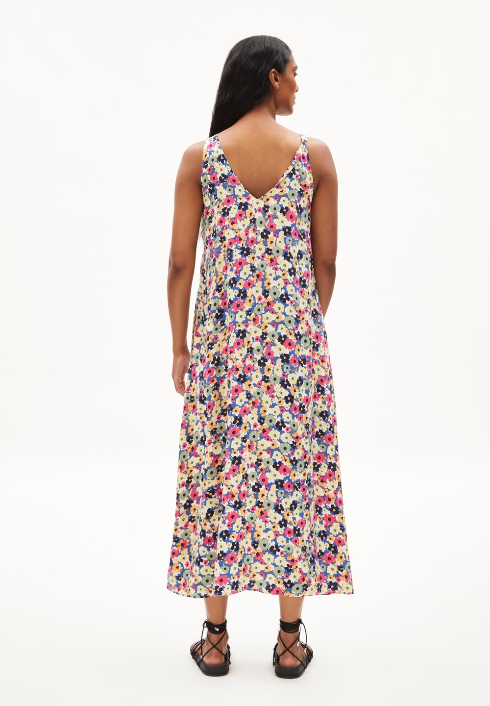 ARMEDANGELS THORAA PAINTED BLOOM Woven Dress Regular Fit made of LENZING™ ECOVERO™ Viscose Blueniverse | YLEM-17892