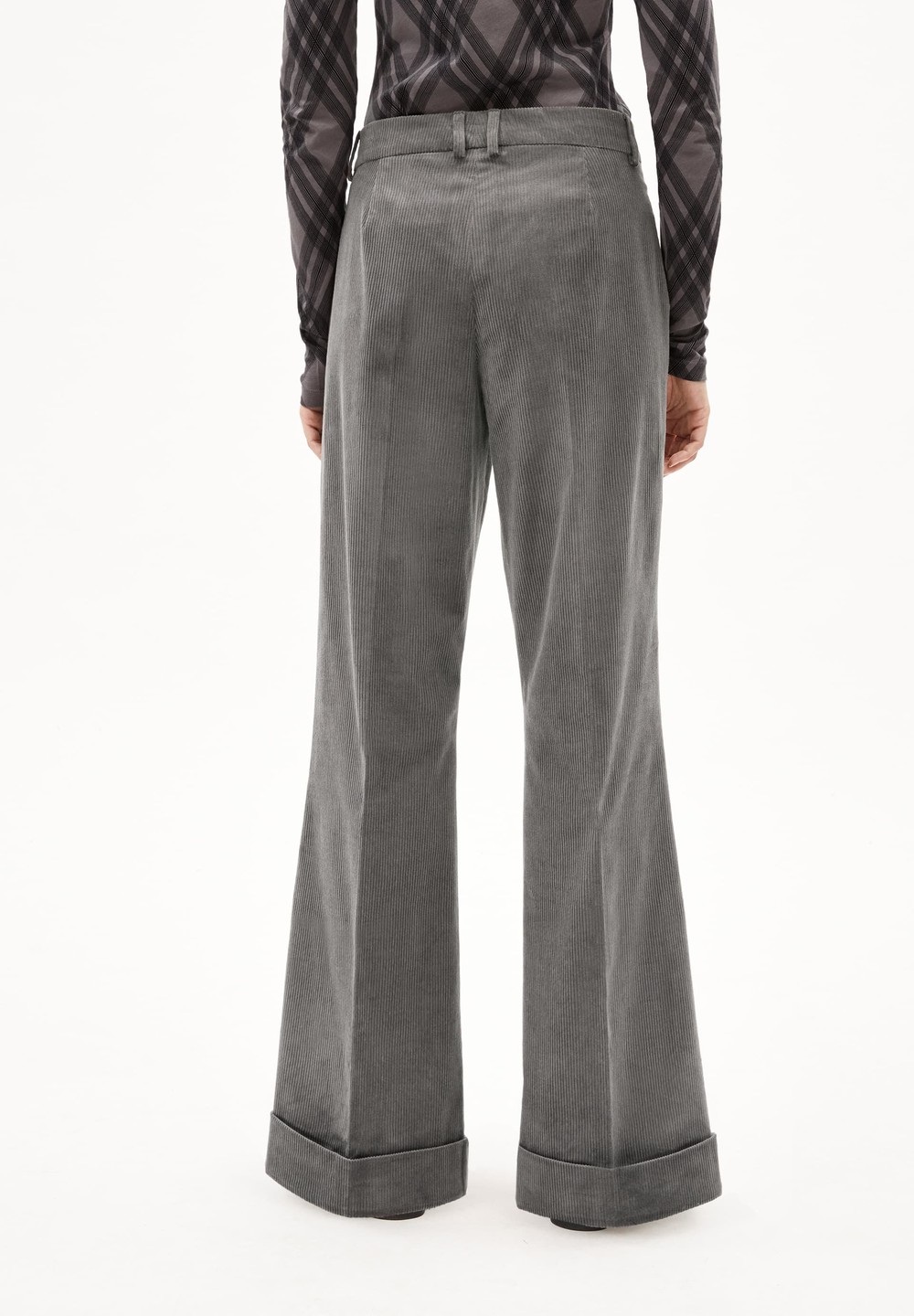 ARMEDANGELS XELLAA CORDUROY Woven Pants made of Organic Cotton Mix Iron Cast | WLMT-48732